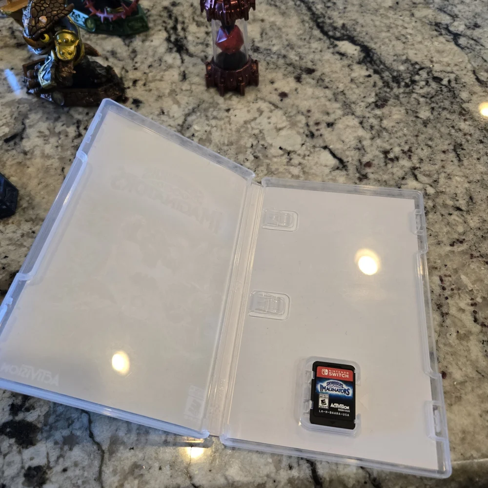 Skylanders Imaginators Switch Game And 16 Figurines - Picture 5 of 9